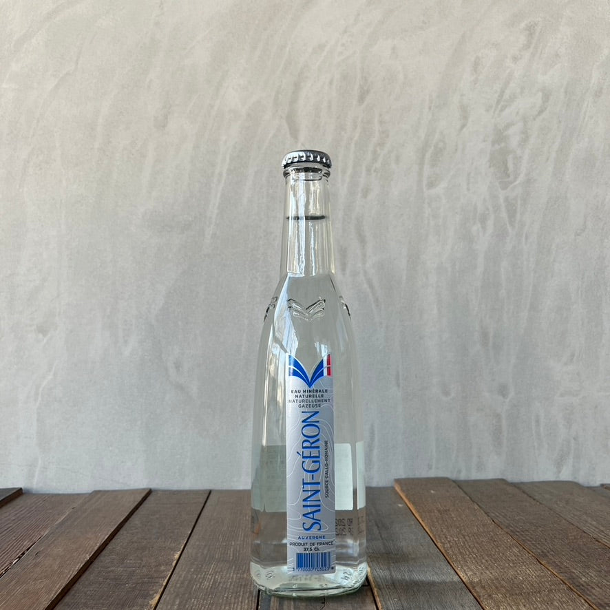 サン・ジェロン / オー・ミネラル・ナチュレルマン・ガズーズ [375ml/24本]   Saint-Geron / Eau Minerale Naturellement Gazeuse