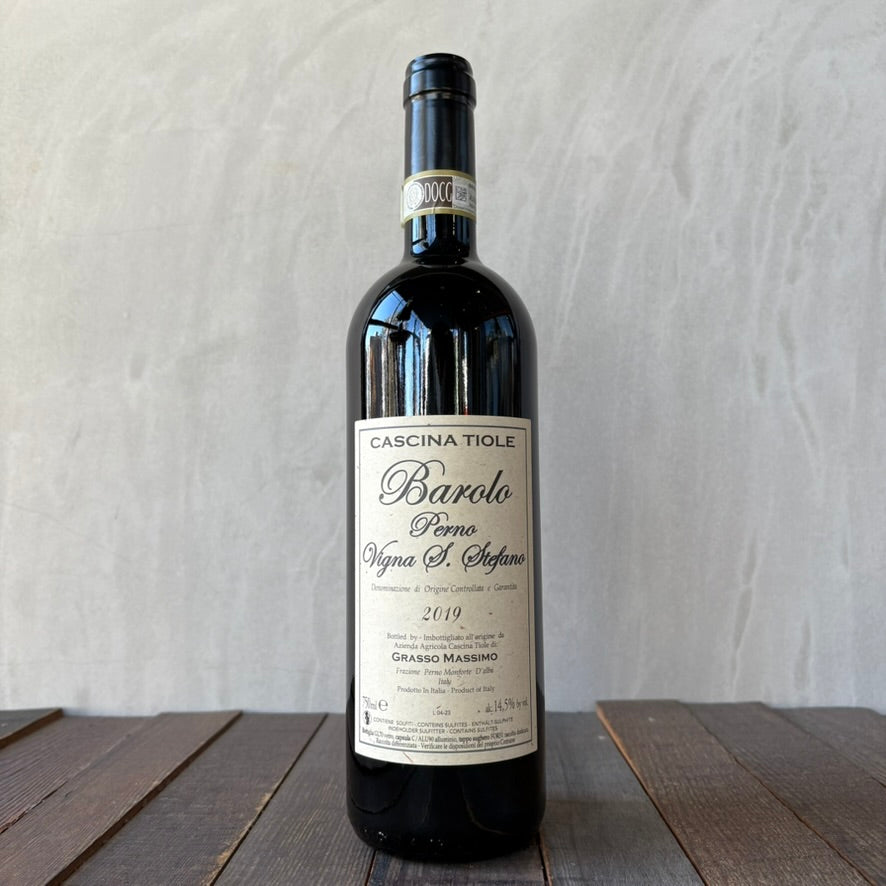 カッシーナ ティオレ / バローロ ペルノ “ヴィーニャ サントステーファノ” [2019] Cascina Tiole / Barolo Perno “Vigna S.Stefano”