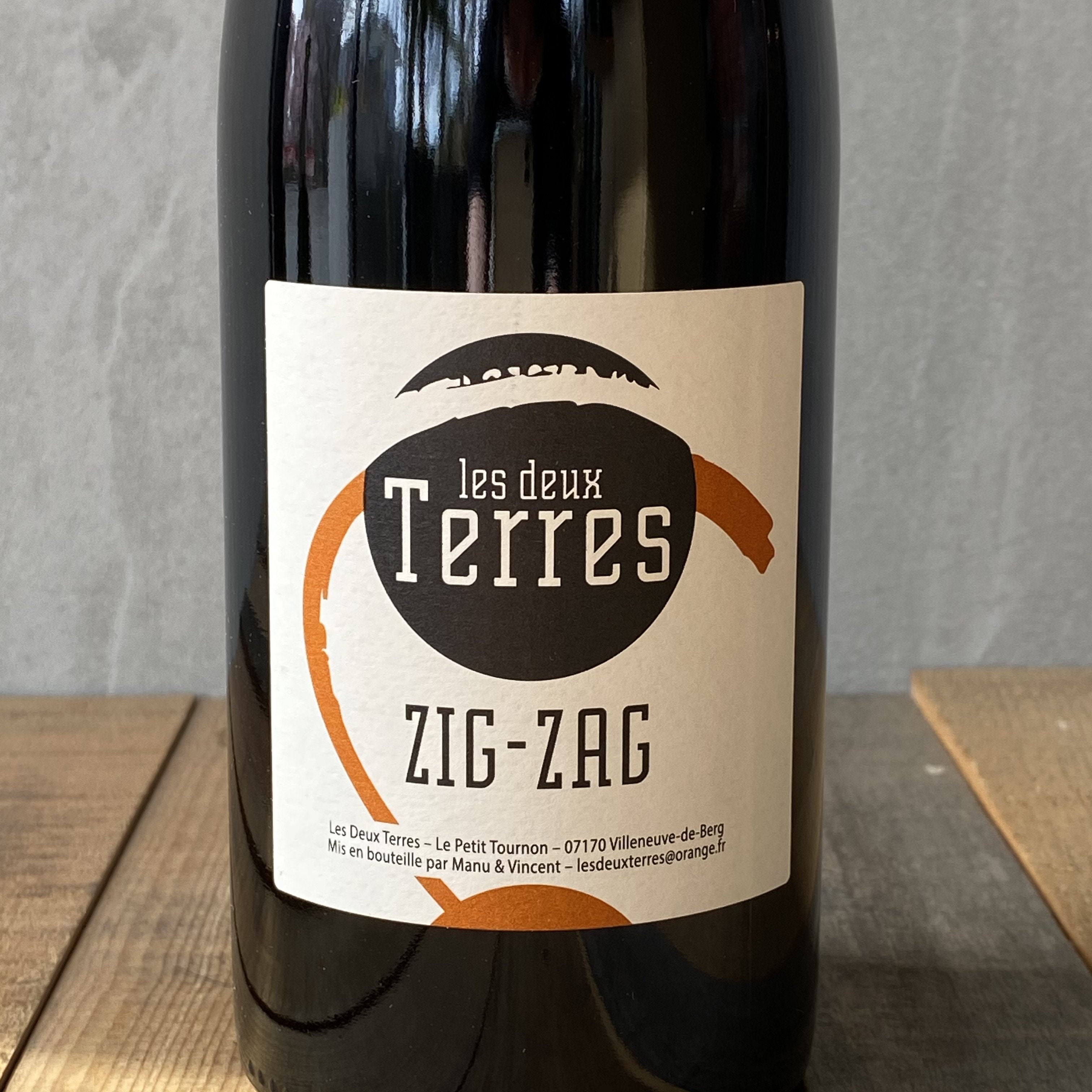 VICUS Les Tours 2023 赤ワイン VICUS Les Tours 2023 赤ワイン